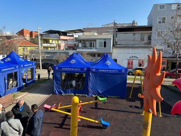 Taziye Çadırı 3x3 Mavi Şeffaf Pencereli - Görsel 2